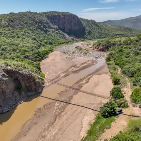 Chimp & Zee - Suspension Bridge - Babanango Game Reserve